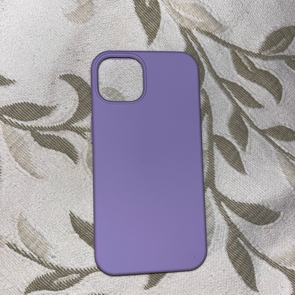 Purple iphone13 silicone case